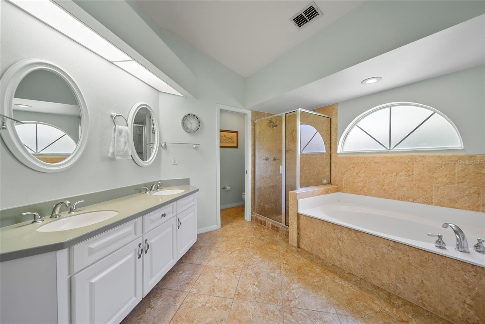Image 24 of 46 For 7115 39th Lane E