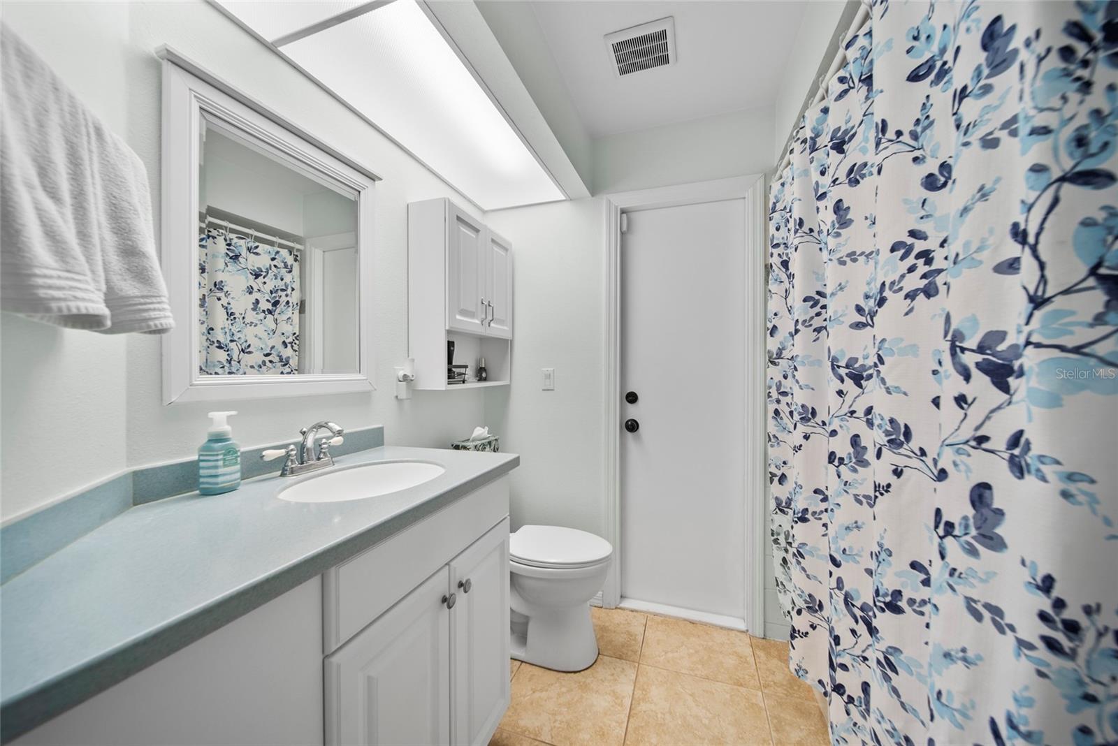 Image 28 of 46 For 7115 39th Lane E