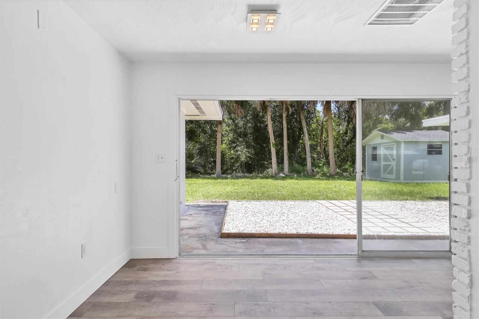 Image 15 of 29 For 116 Myakka Drive