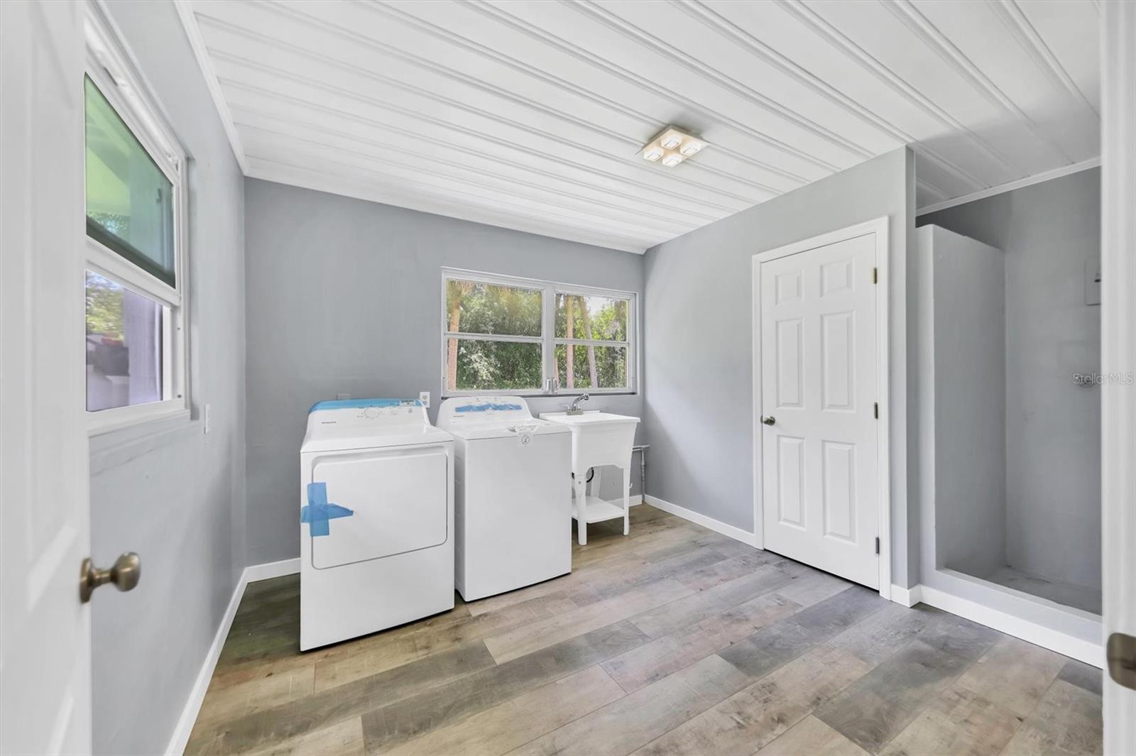 Image 20 of 29 For 116 Myakka Drive