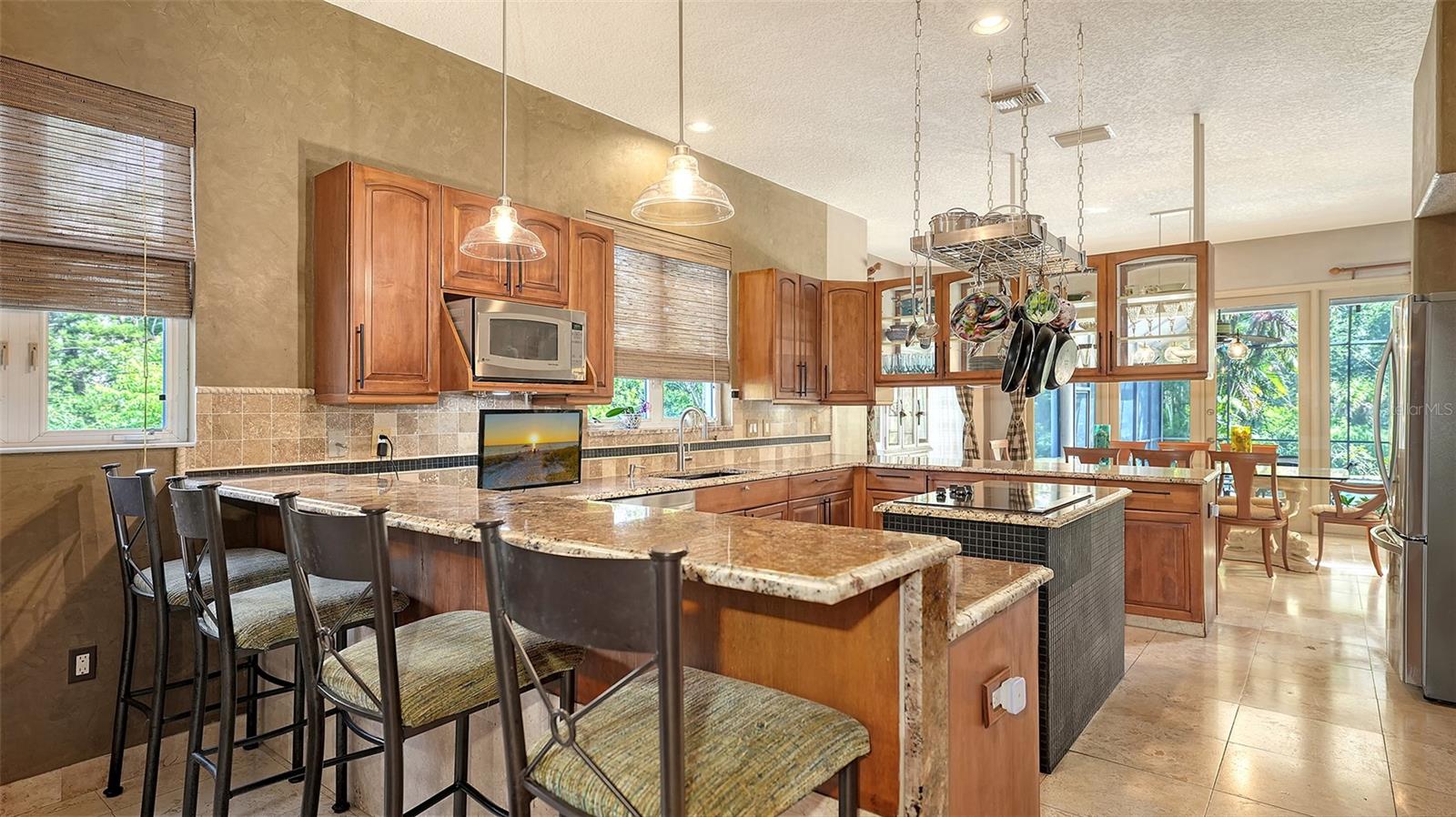 Image 18 of 53 For 6905 Pine Valley Street