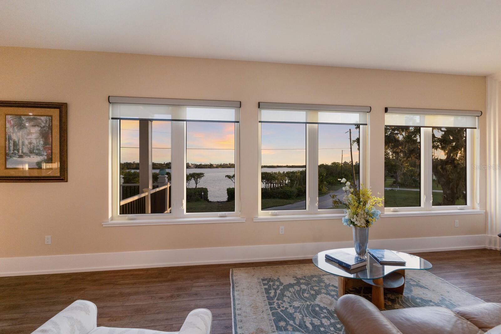 Image 11 of 65 For 1610 Bayshore Drive