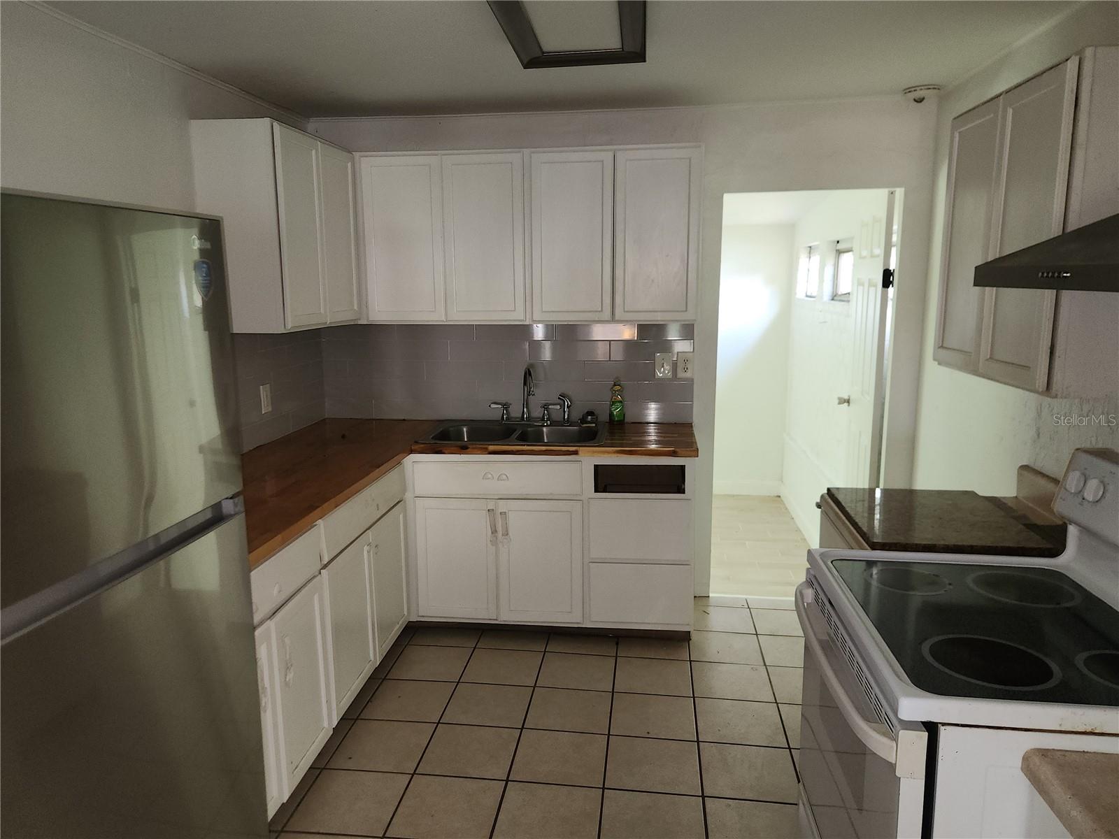 Image 10 of 21 For 27 Tucker Avenue