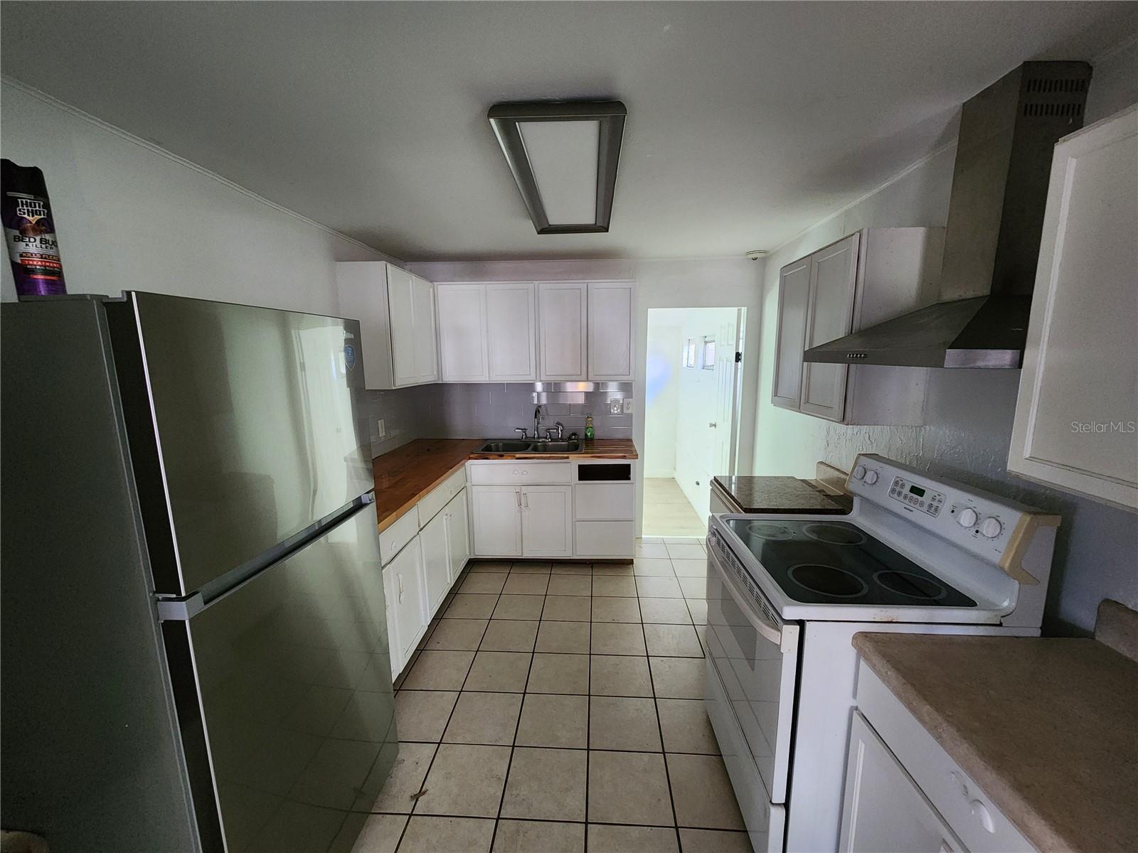 Image 11 of 21 For 27 Tucker Avenue