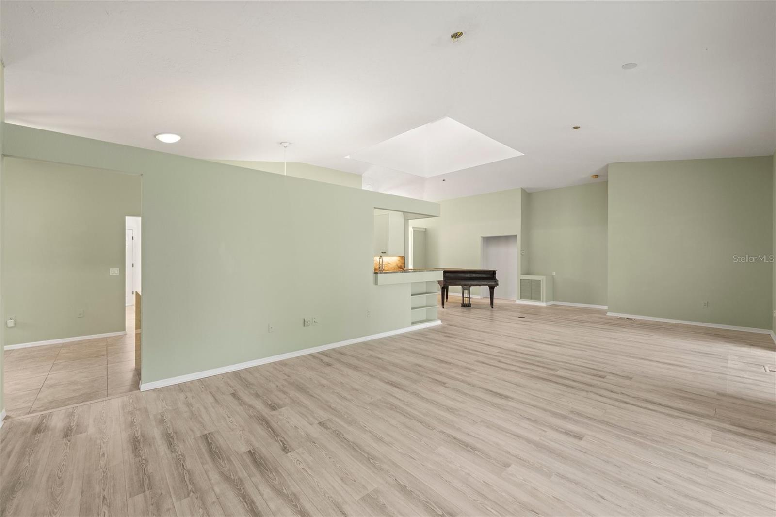 Image 7 of 49 For 7615 4th Avenue Drive Nw