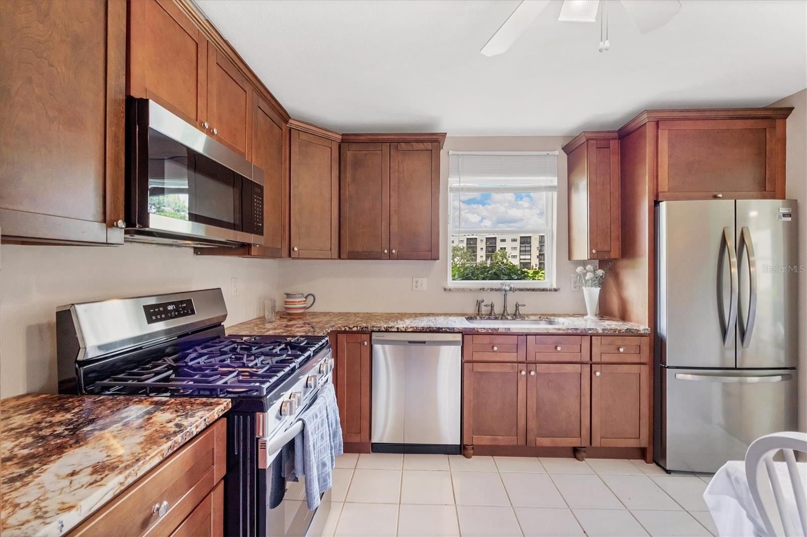Image 12 of 42 For 6188 80th Street N 102