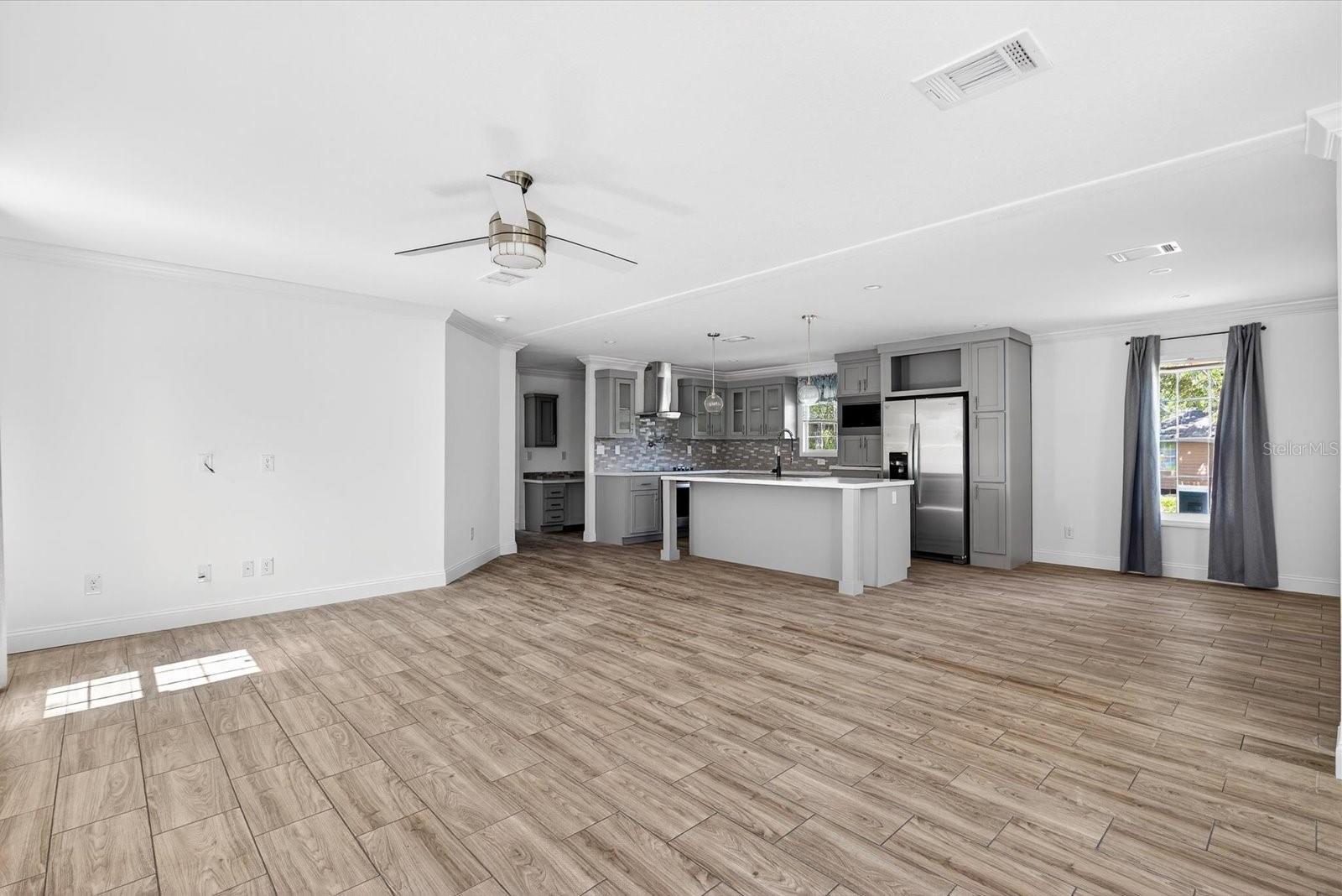 Image 14 of 47 For 19260 244th Street