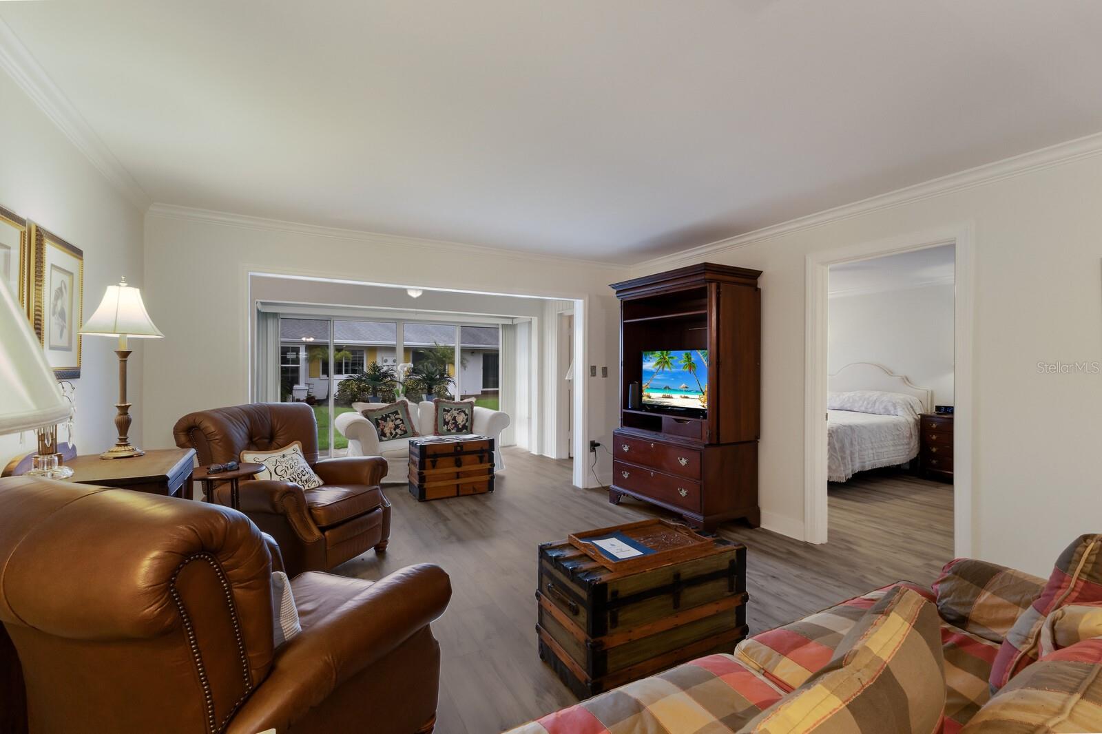 Image 13 of 60 For 4414 Mount Vernon Drive 1