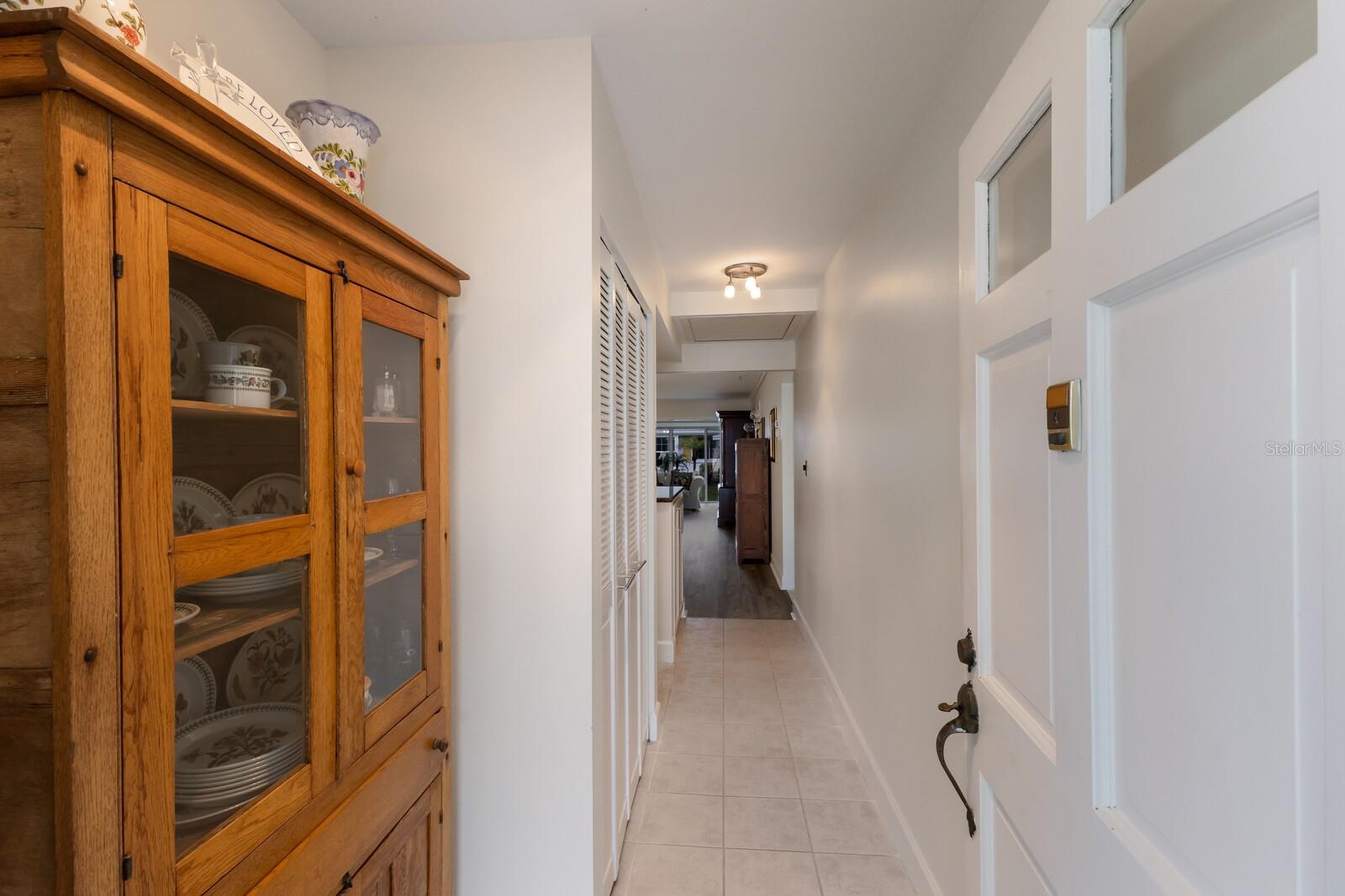 Image 5 of 60 For 4414 Mount Vernon Drive 1