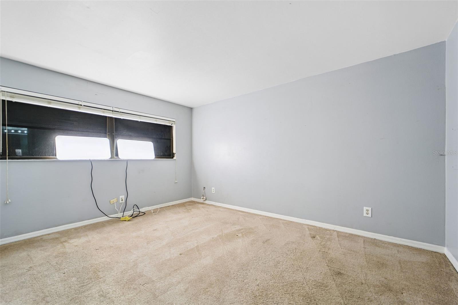 Listing photo id 9 for 8700 Dr Martin Luther King Jr Street N 8700