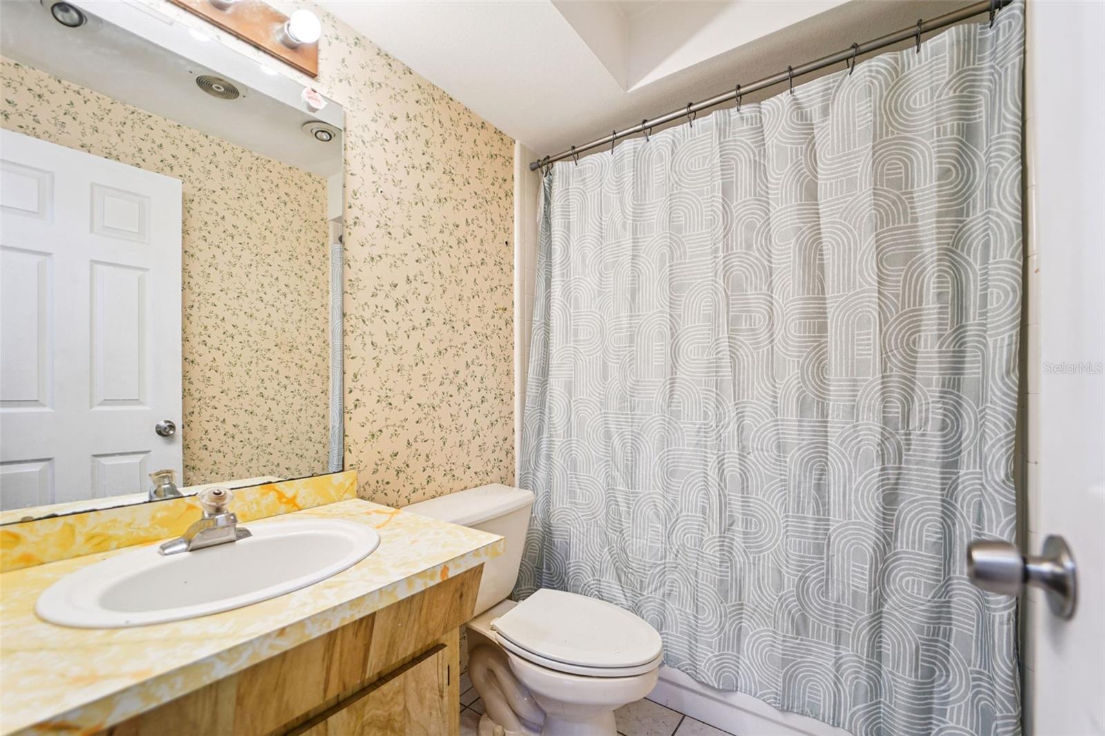 Listing photo id 10 for 8700 Dr Martin Luther King Jr Street N 8700