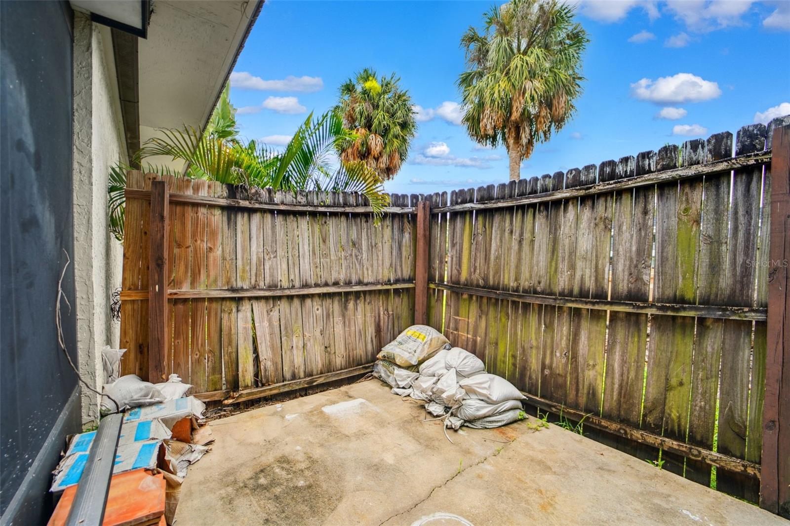 Listing photo id 17 for 8700 Dr Martin Luther King Jr Street N 8700