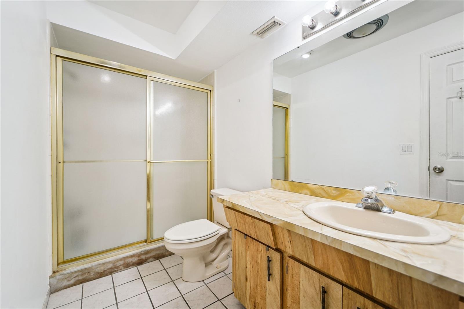 Listing photo id 7 for 8700 Dr Martin Luther King Jr Street N 8700
