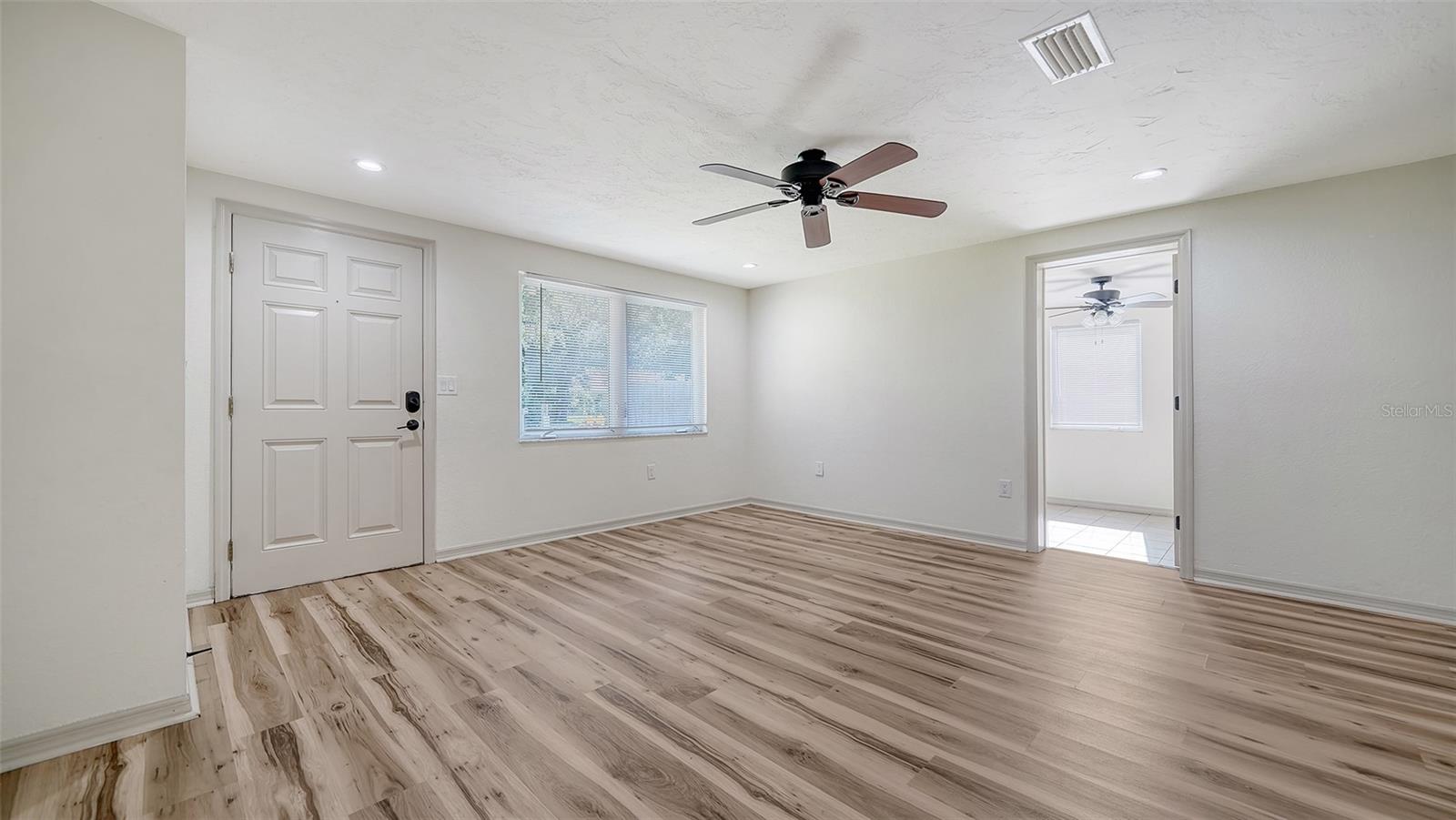 Image 4 of 22 For 5438 Potter Street