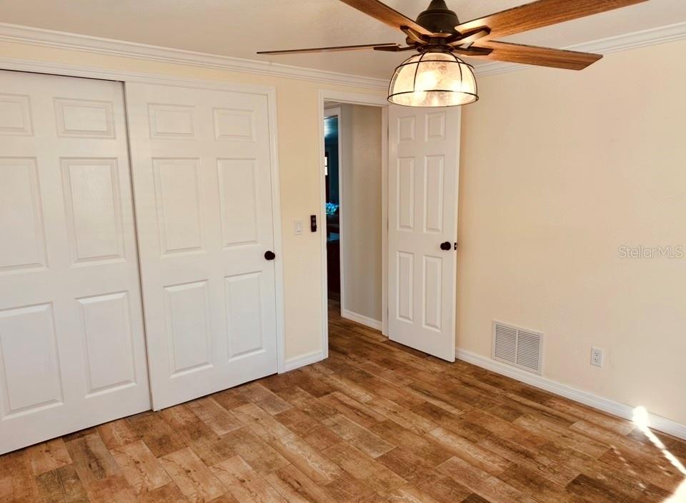 Image 10 of 18 For 611 Missouri Road