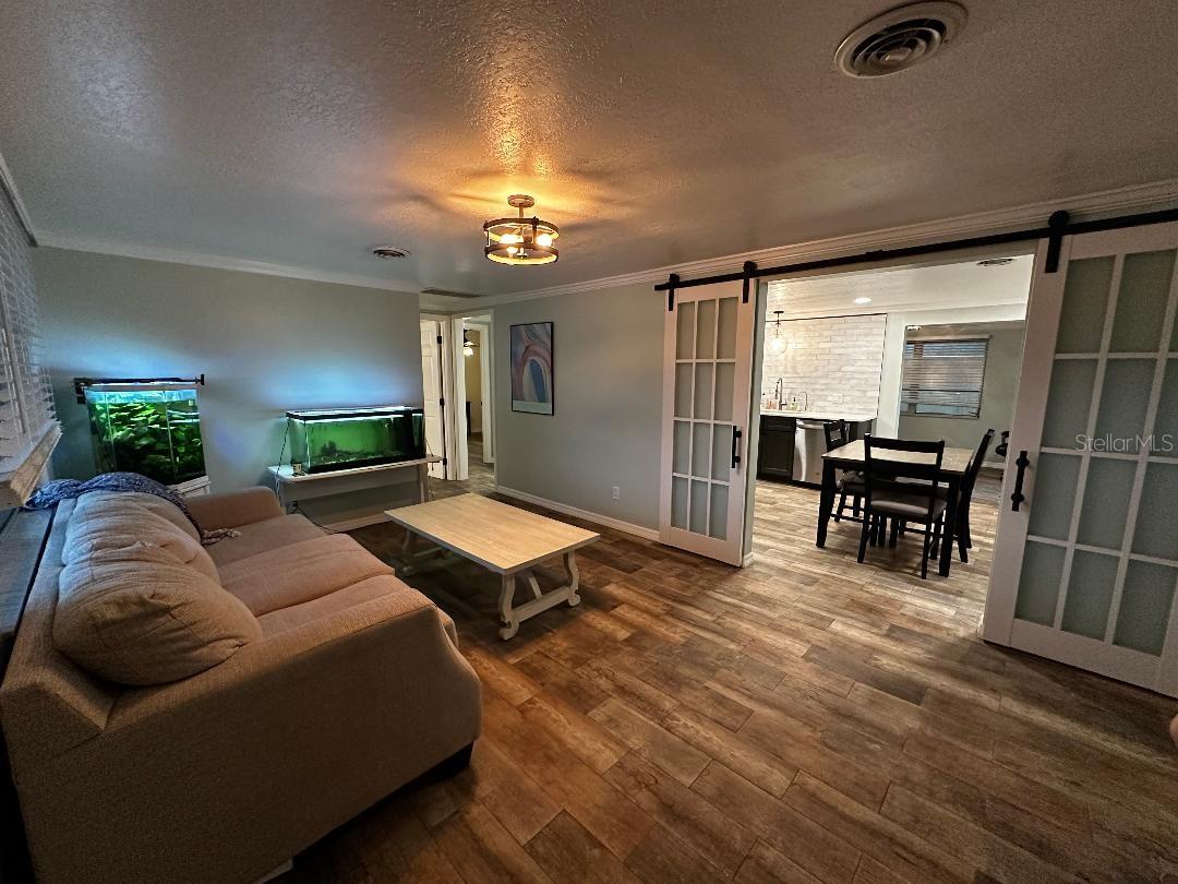 Image 2 of 18 For 611 Missouri Road