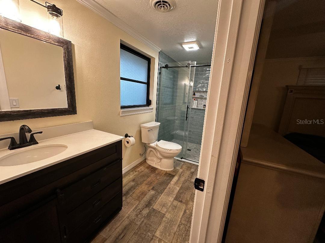 Image 7 of 18 For 611 Missouri Road