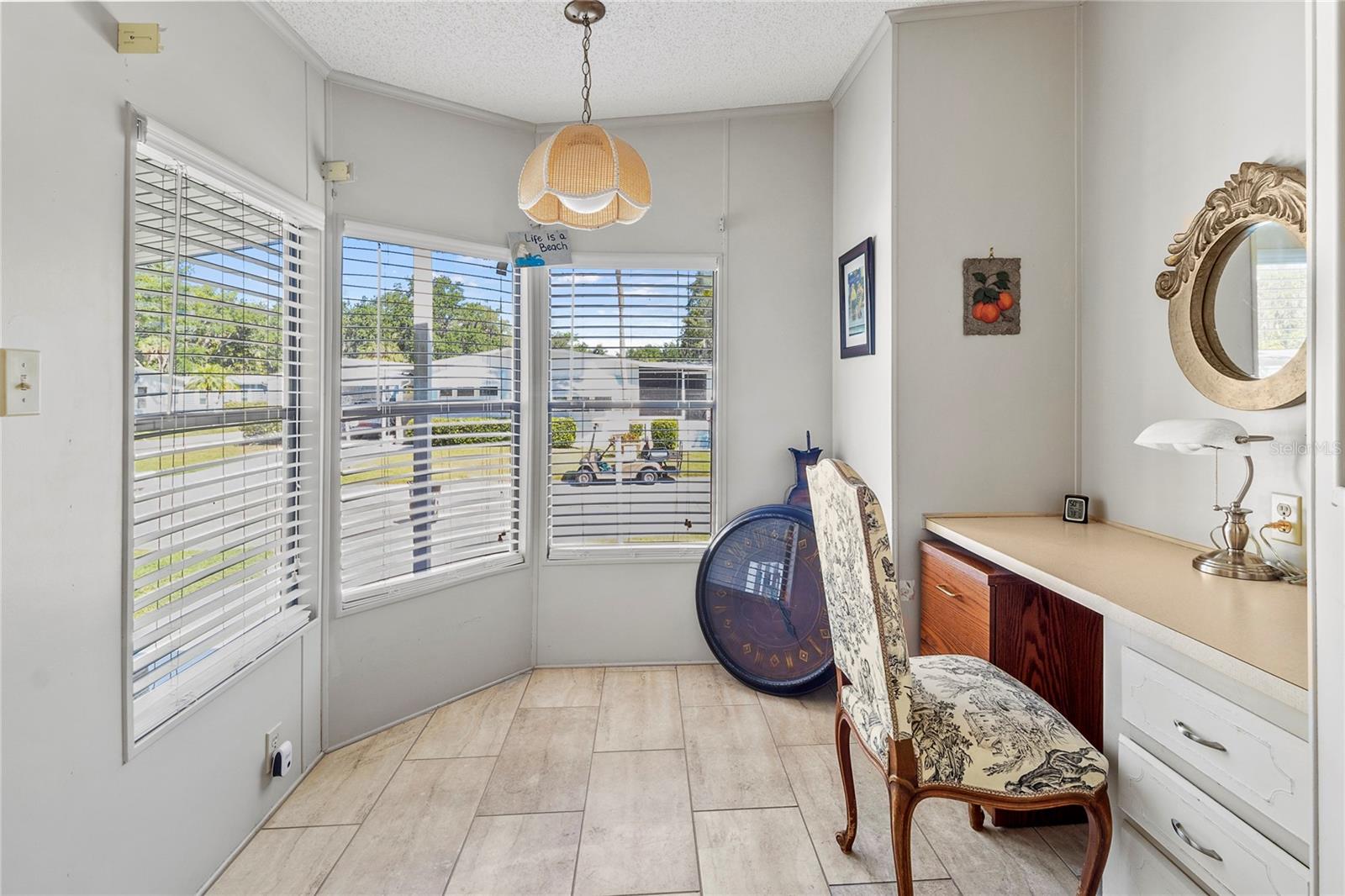 Image 9 of 47 For 24 Meadowlark Circle