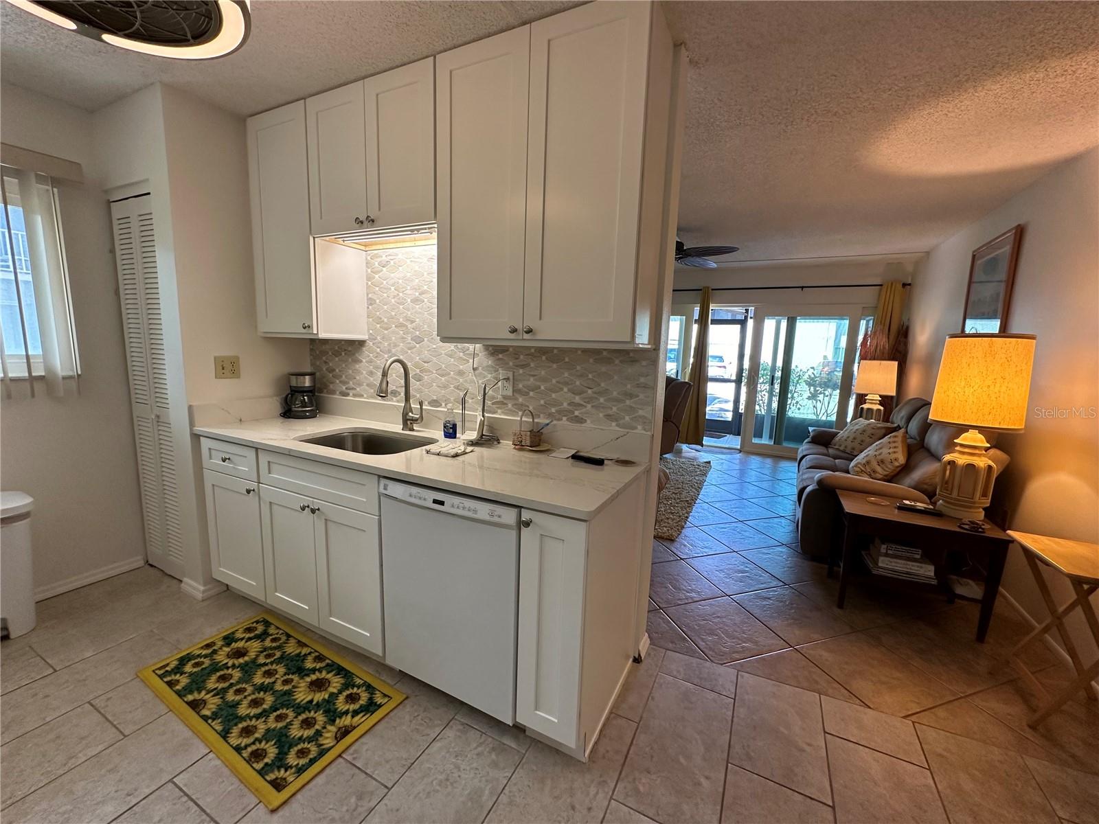 Image 2 of 21 For 2950 Clark Road 112