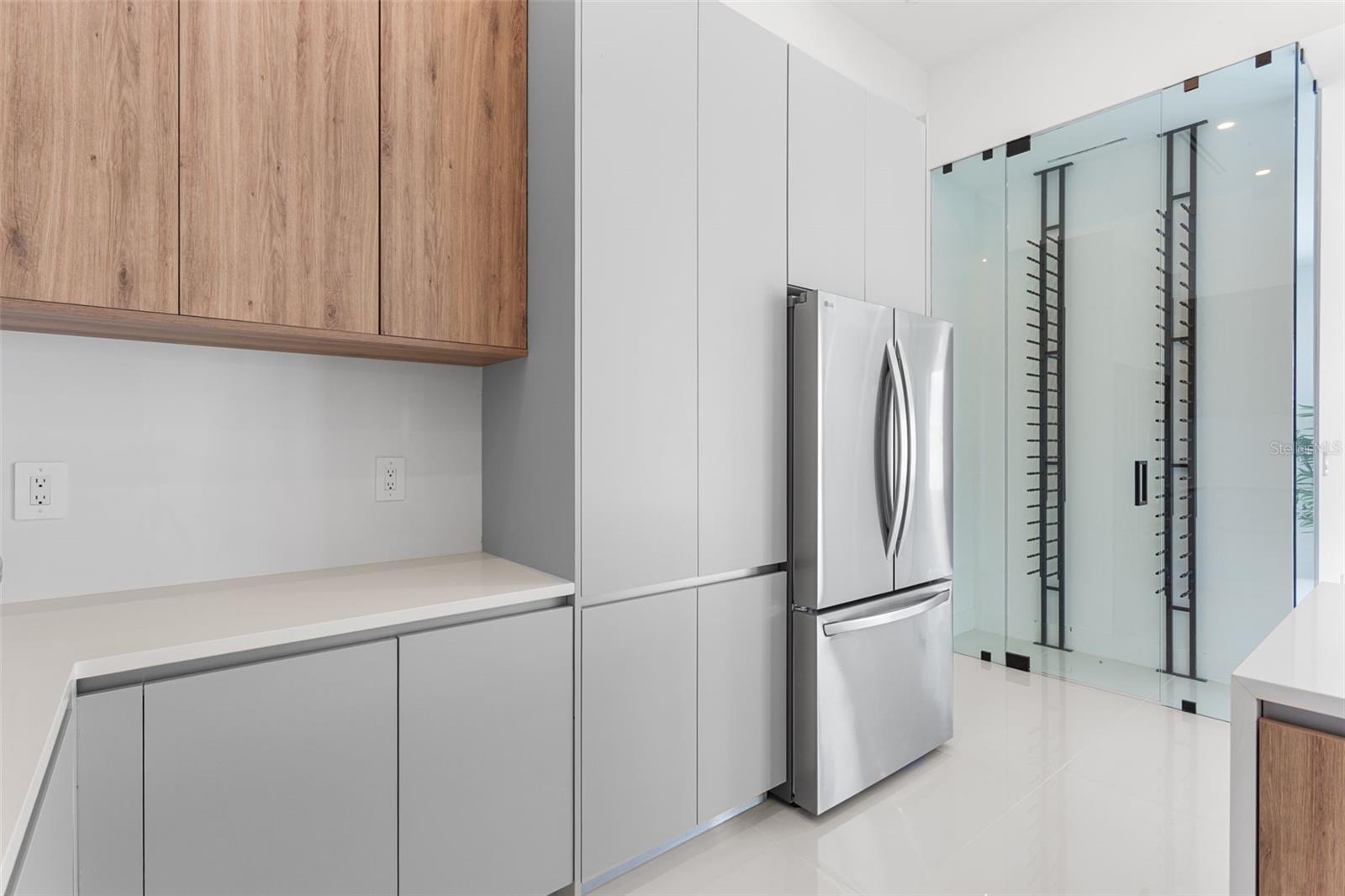 Image 15 of 47 For 10 33rd Avenue