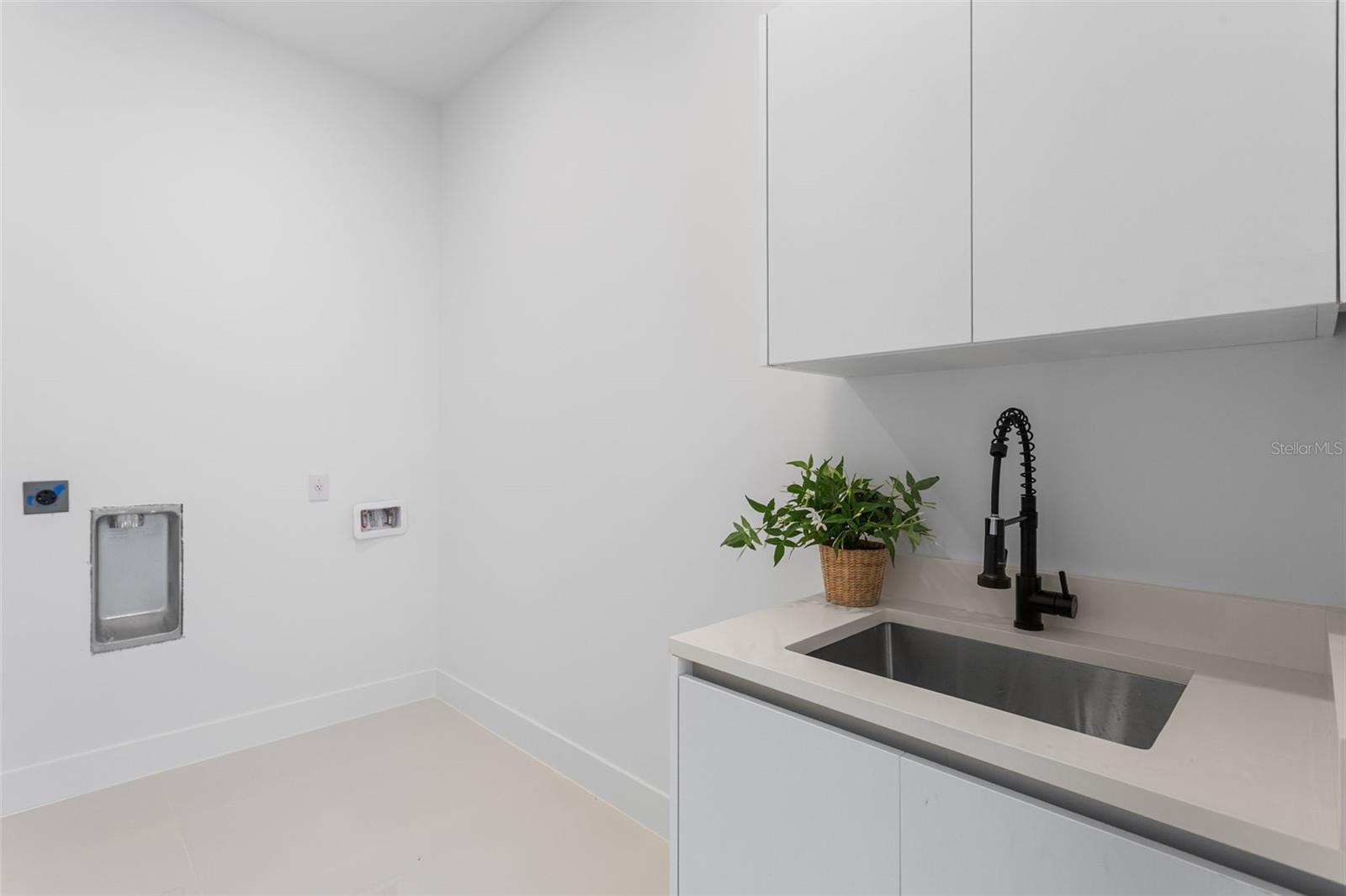 Image 45 of 47 For 10 33rd Avenue