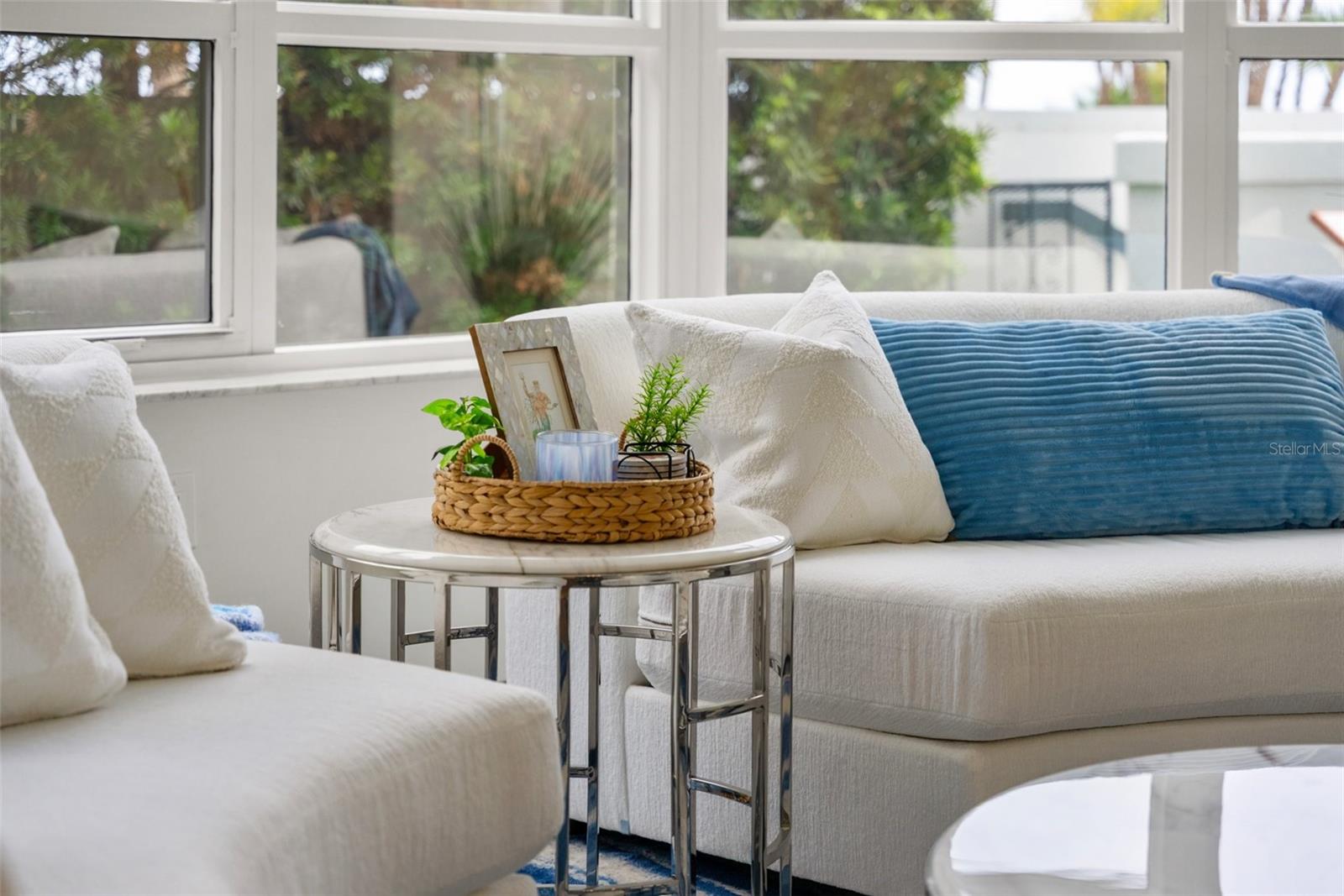 Image 13 of 84 For 988 Blvd Of The Arts  109