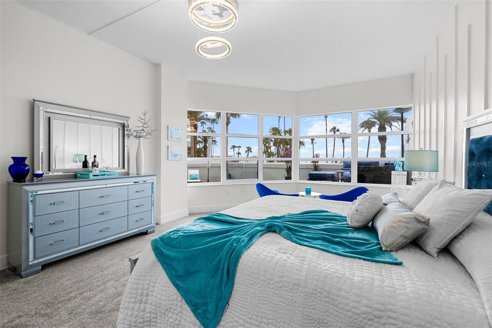 Image 17 of 84 For 988 Blvd Of The Arts  109