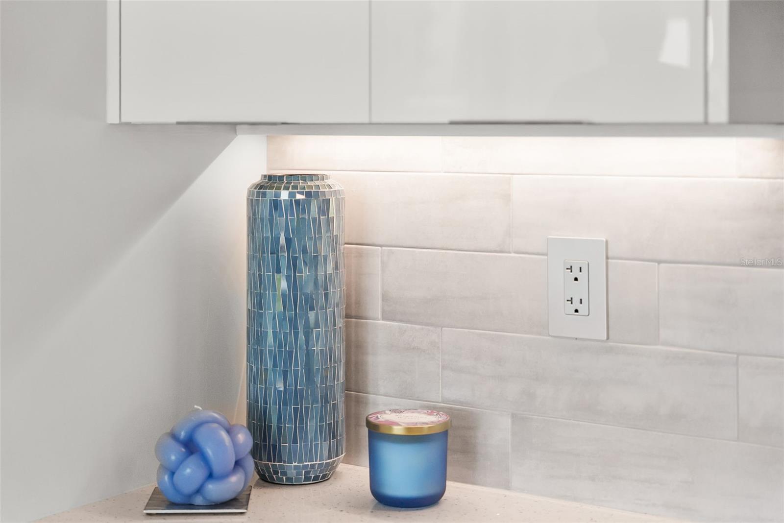 Image 32 of 84 For 988 Blvd Of The Arts  109