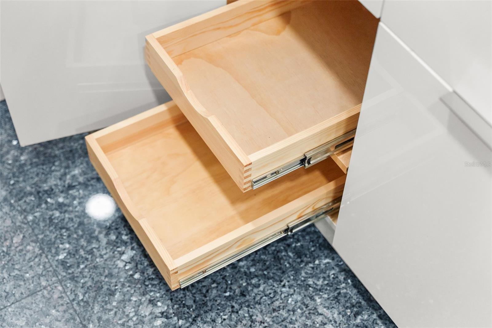 Image 35 of 84 For 988 Blvd Of The Arts  109