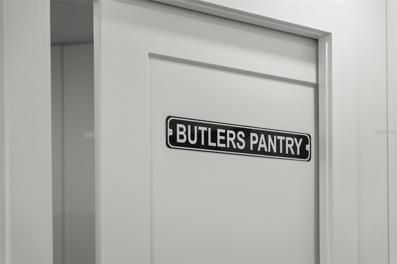 Image 37 of 84 For 988 Blvd Of The Arts  109