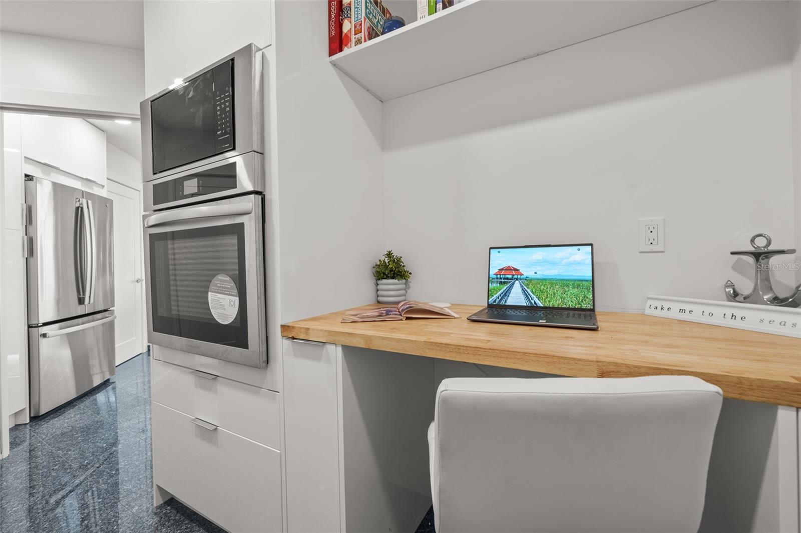 Image 39 of 84 For 988 Blvd Of The Arts  109