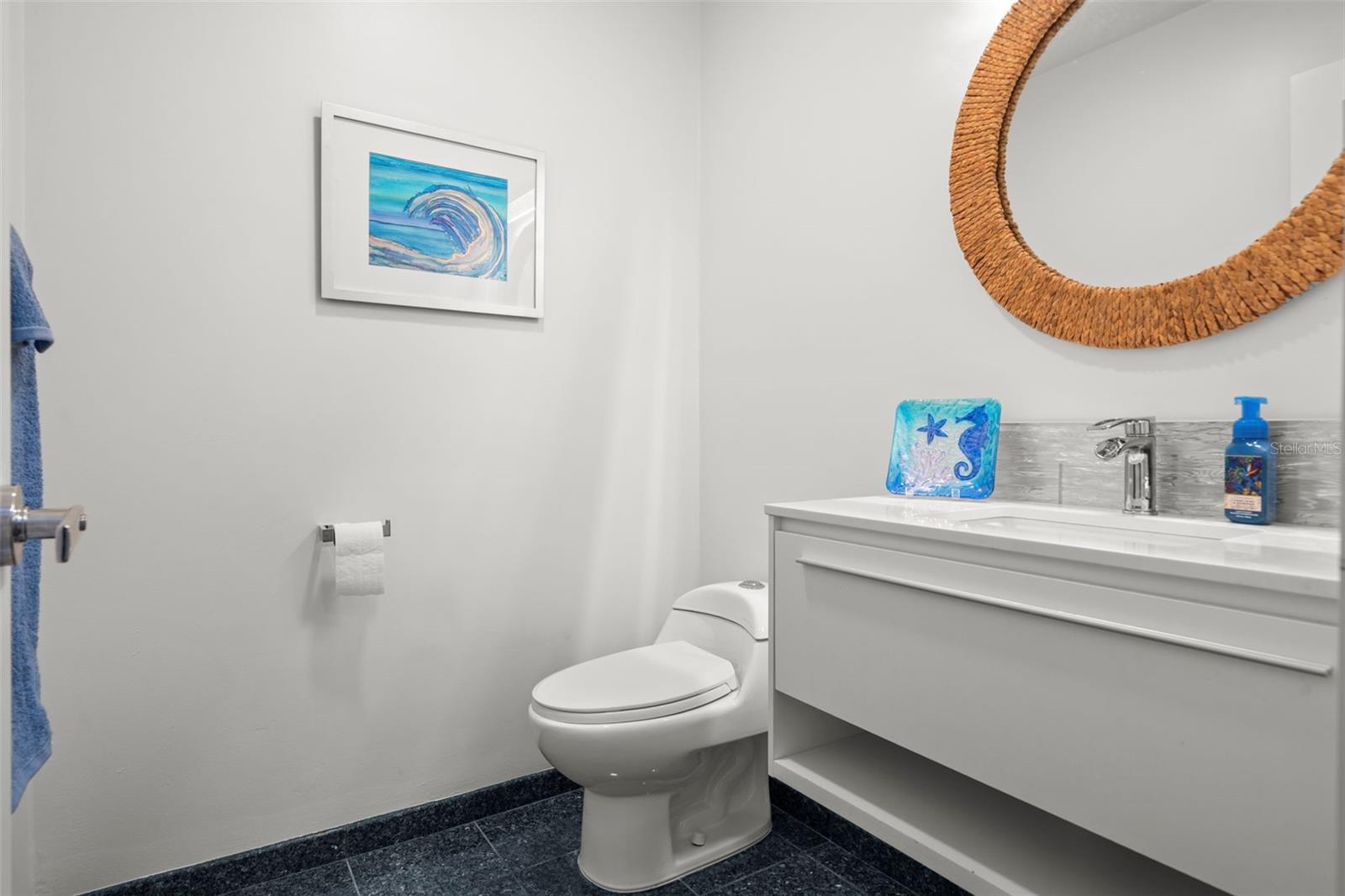 Image 44 of 84 For 988 Blvd Of The Arts  109