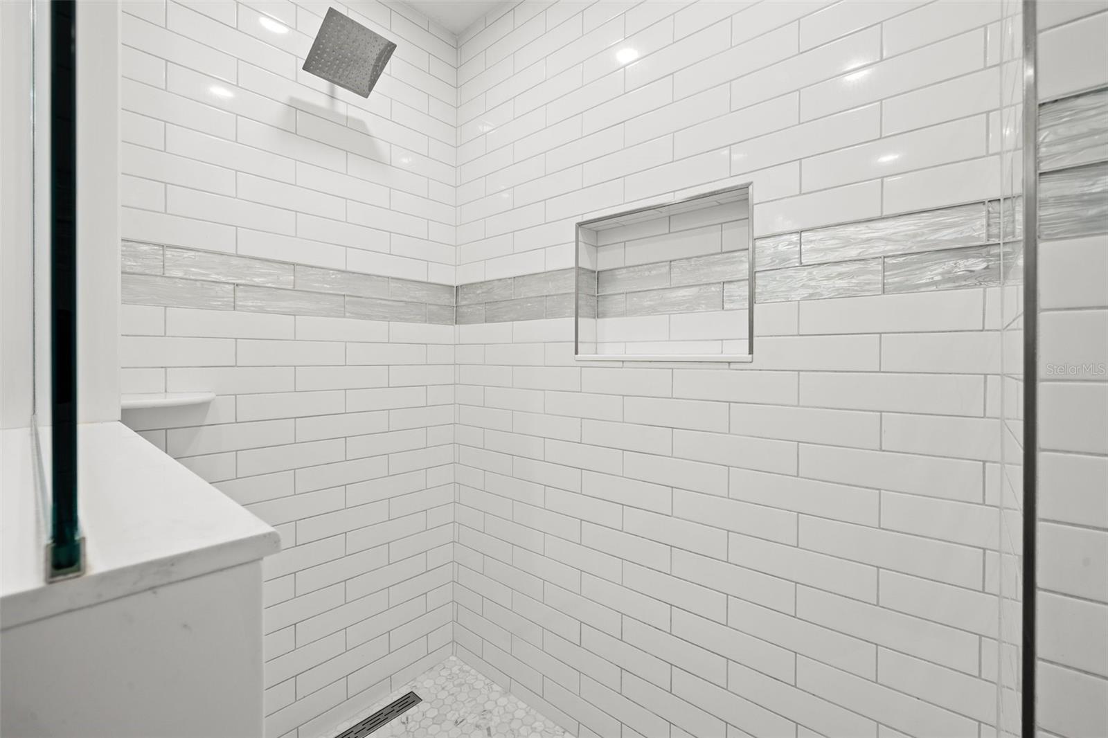 Image 49 of 84 For 988 Blvd Of The Arts  109