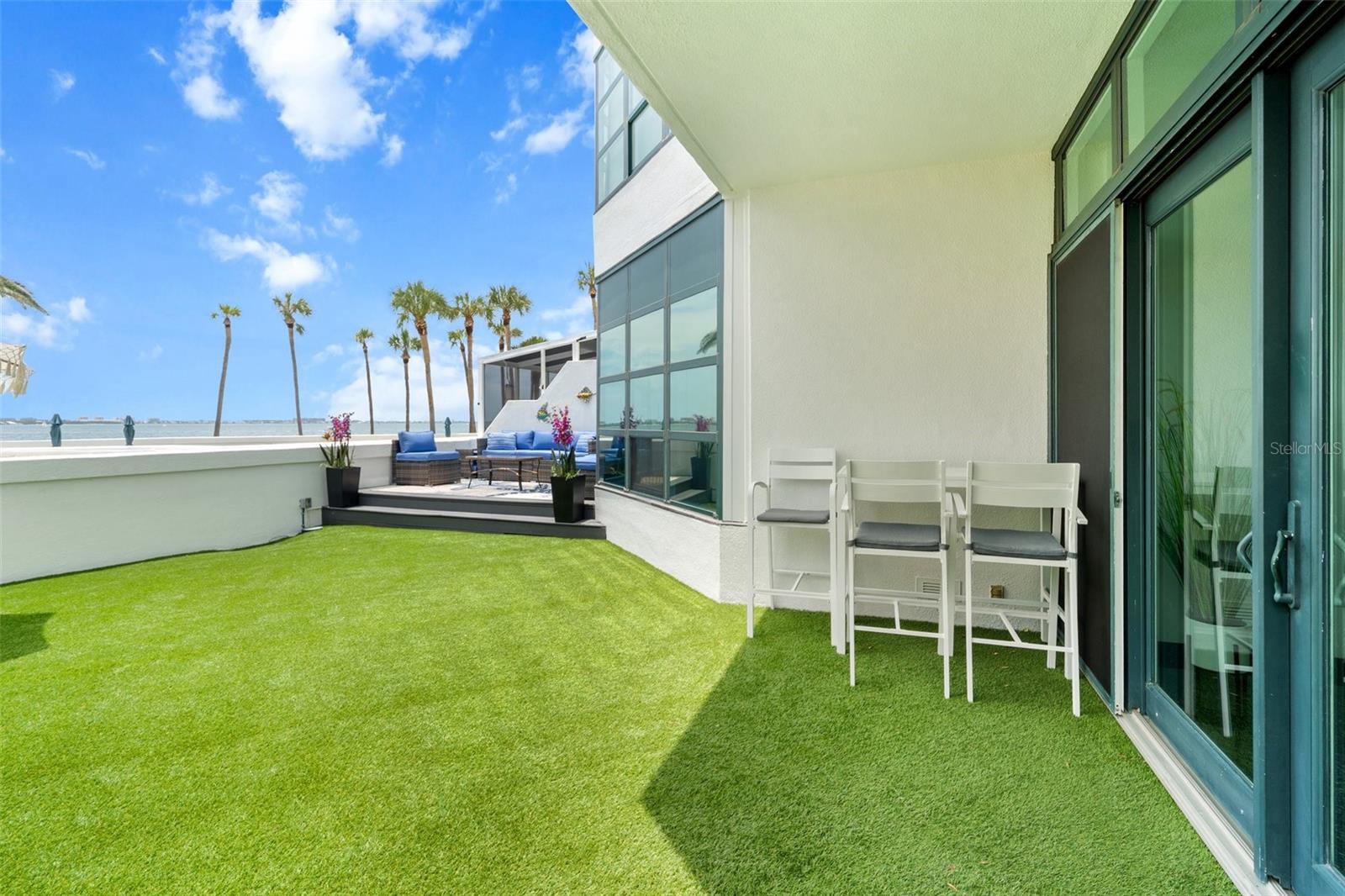 Image 54 of 84 For 988 Blvd Of The Arts  109