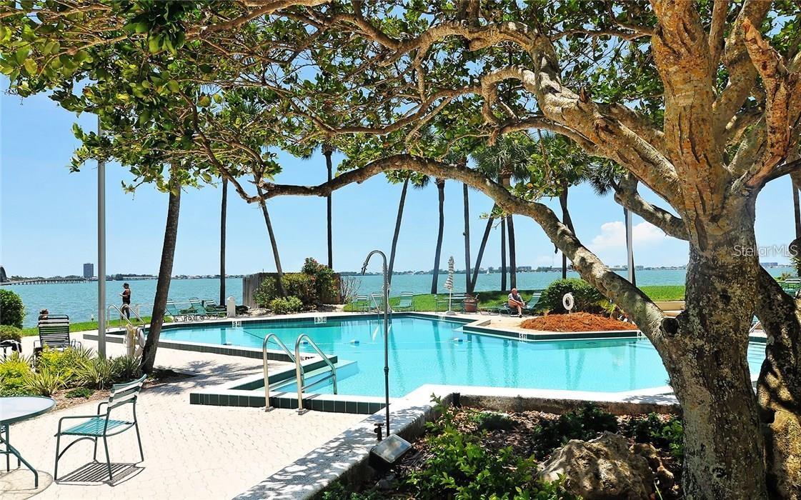 Image 73 of 84 For 988 Blvd Of The Arts  109