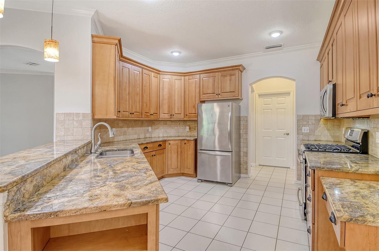 Image 12 of 37 For 12113 Whistling Way