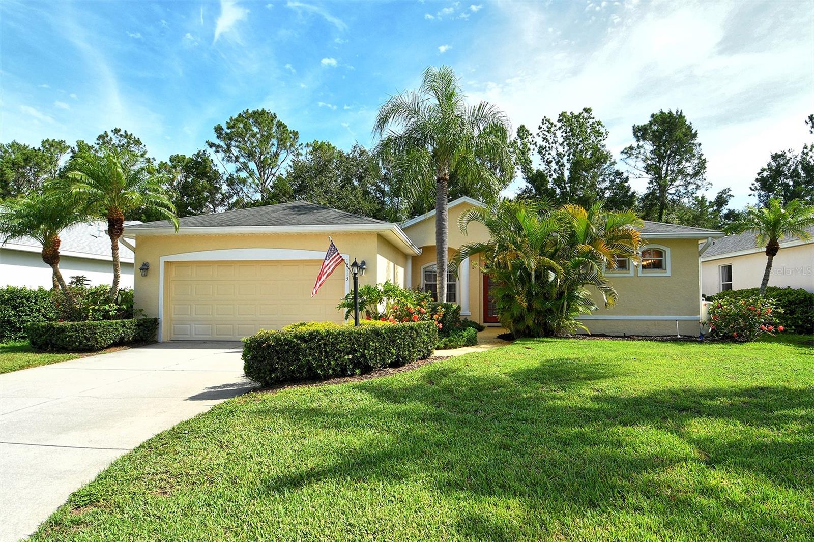 Image 3 of 37 For 12113 Whistling Way
