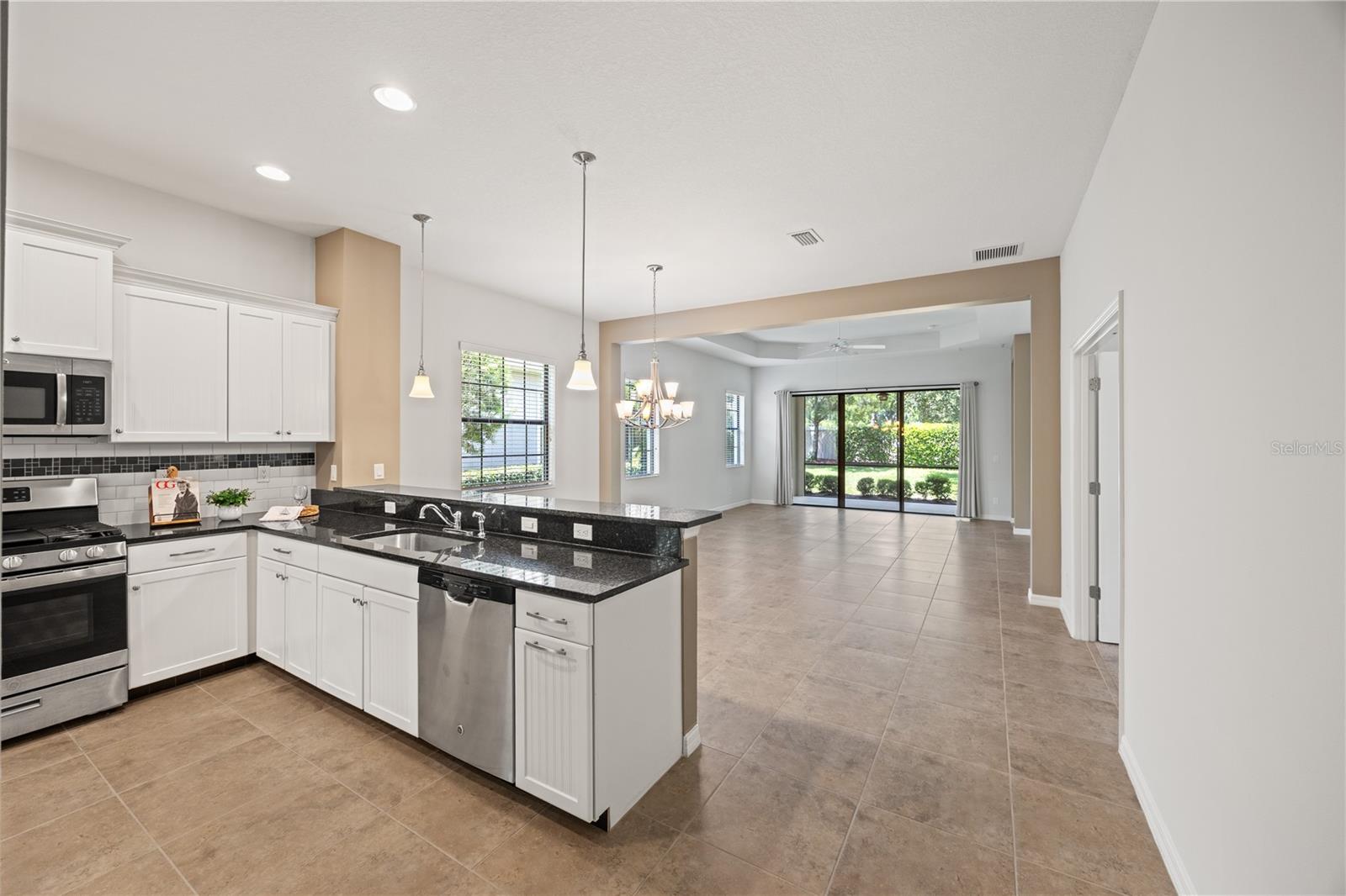 Image 12 of 72 For 7130 Westhill Court