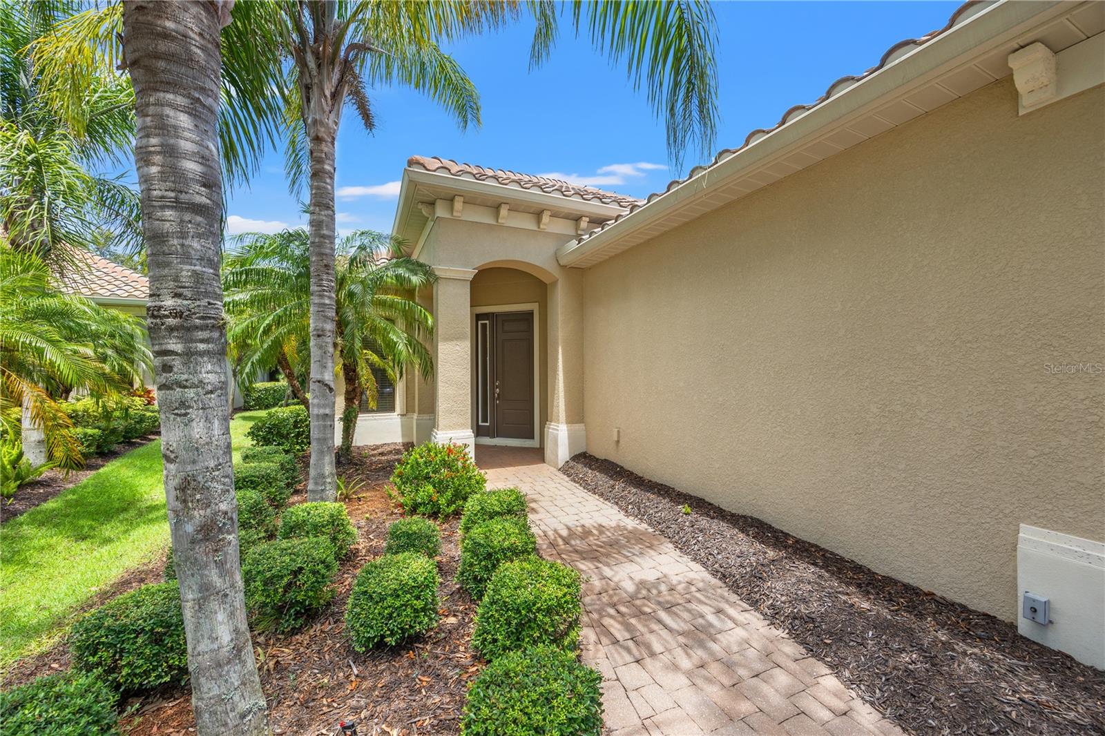 Image 2 of 72 For 7130 Westhill Court