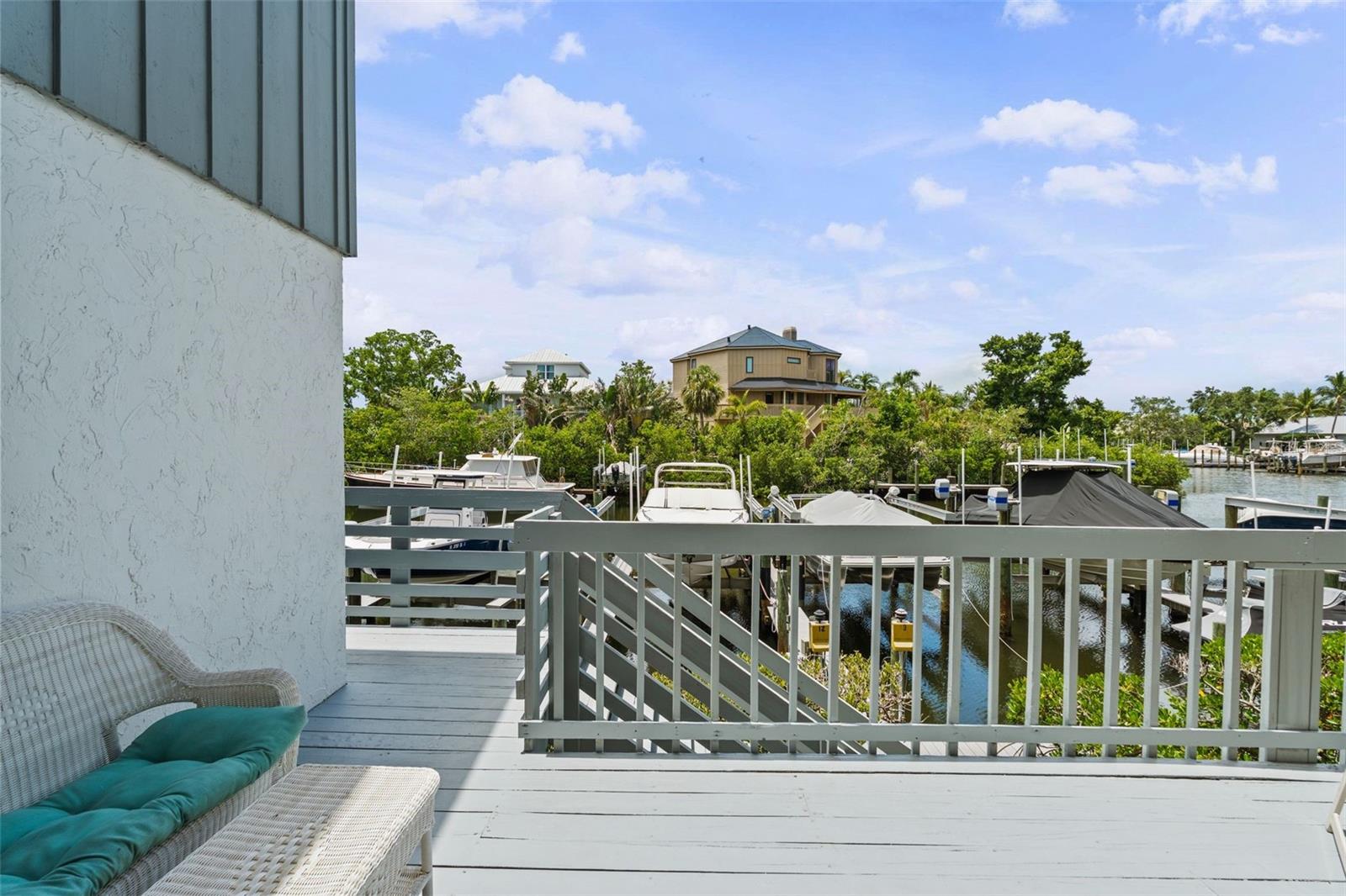 Image 13 of 42 For 1269 Dockside Place 115