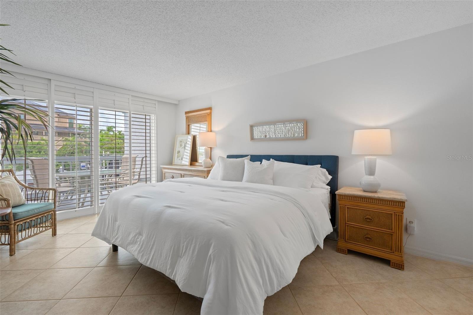 Image 17 of 42 For 1269 Dockside Place 115
