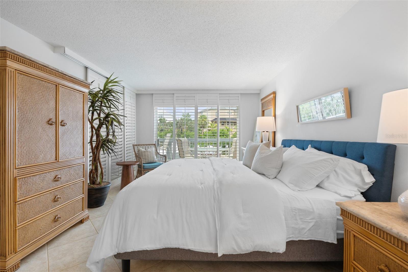 Image 18 of 42 For 1269 Dockside Place 115