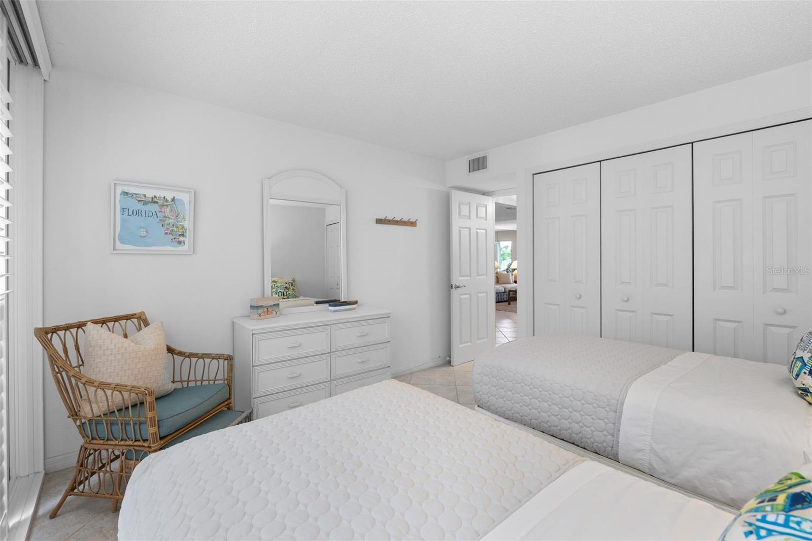 Image 23 of 42 For 1269 Dockside Place 115