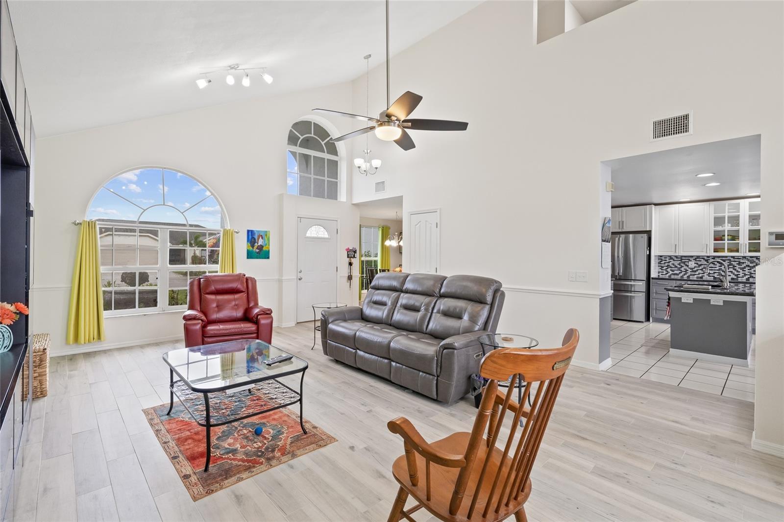Image 10 of 69 For 1228 50th Street E