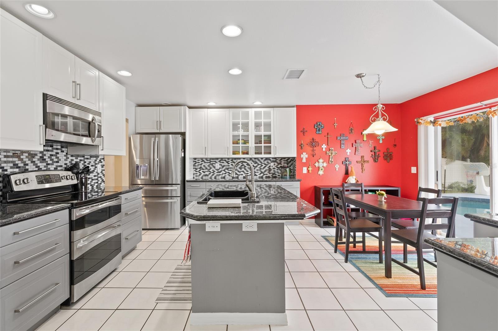 Image 16 of 69 For 1228 50th Street E