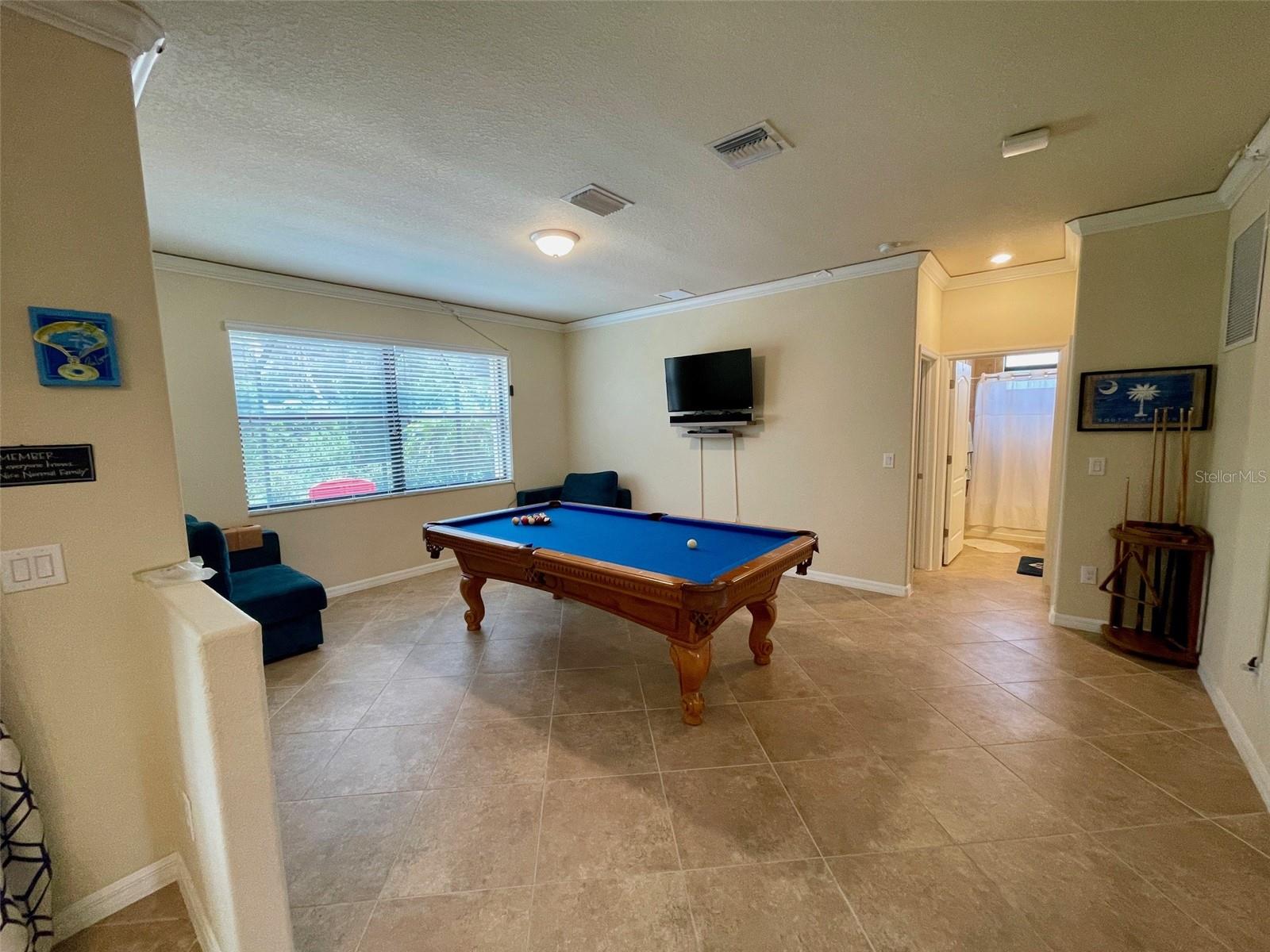 Image 11 of 52 For 20940 Valore Court