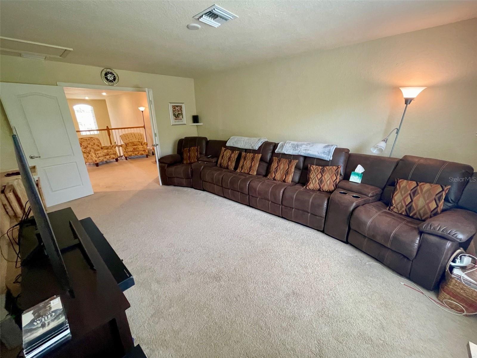 Image 24 of 52 For 20940 Valore Court