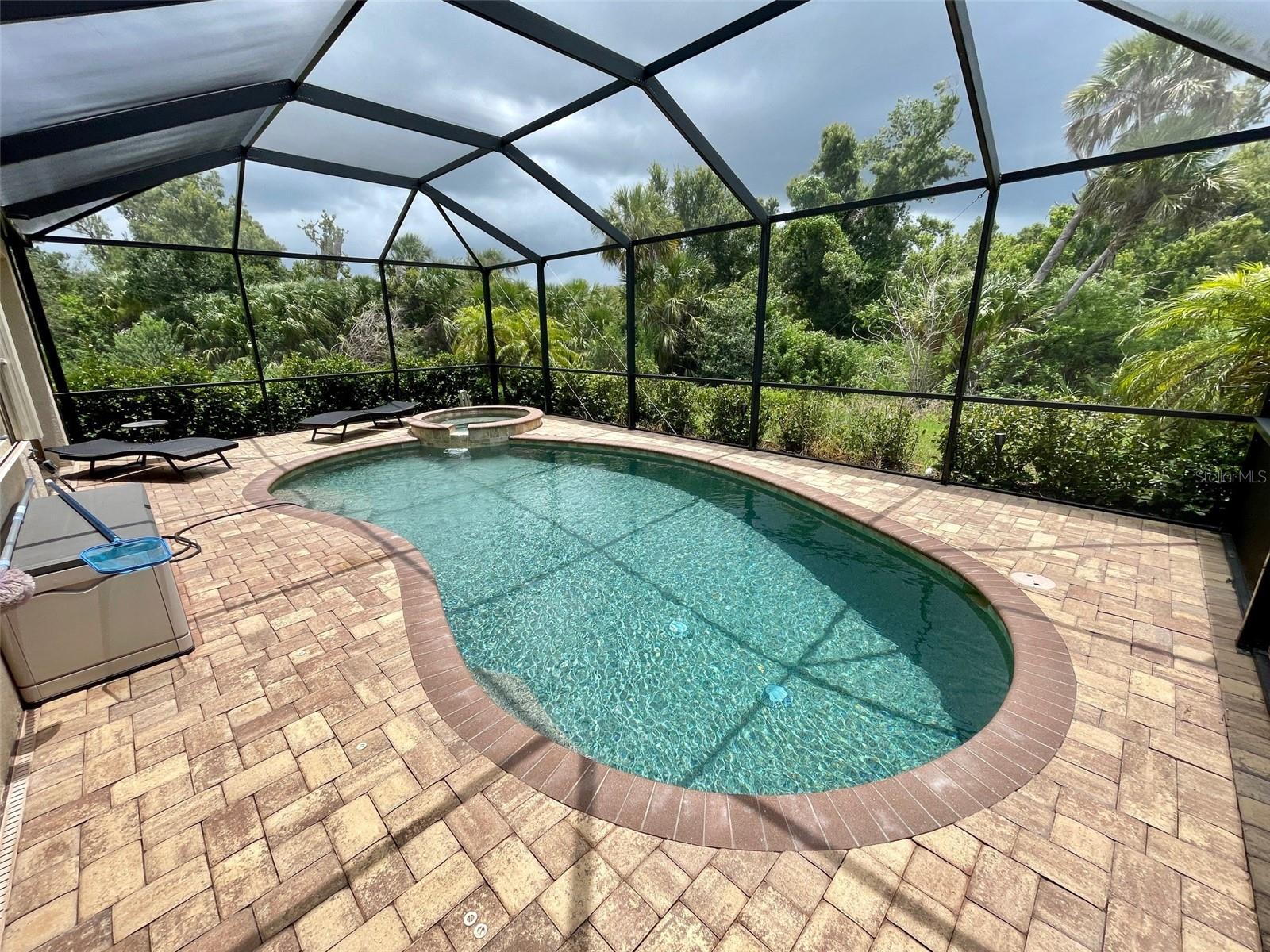 Image 30 of 52 For 20940 Valore Court