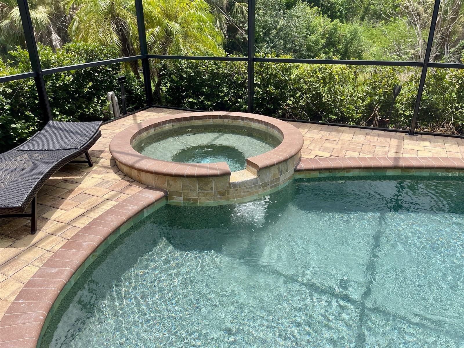 Image 33 of 52 For 20940 Valore Court