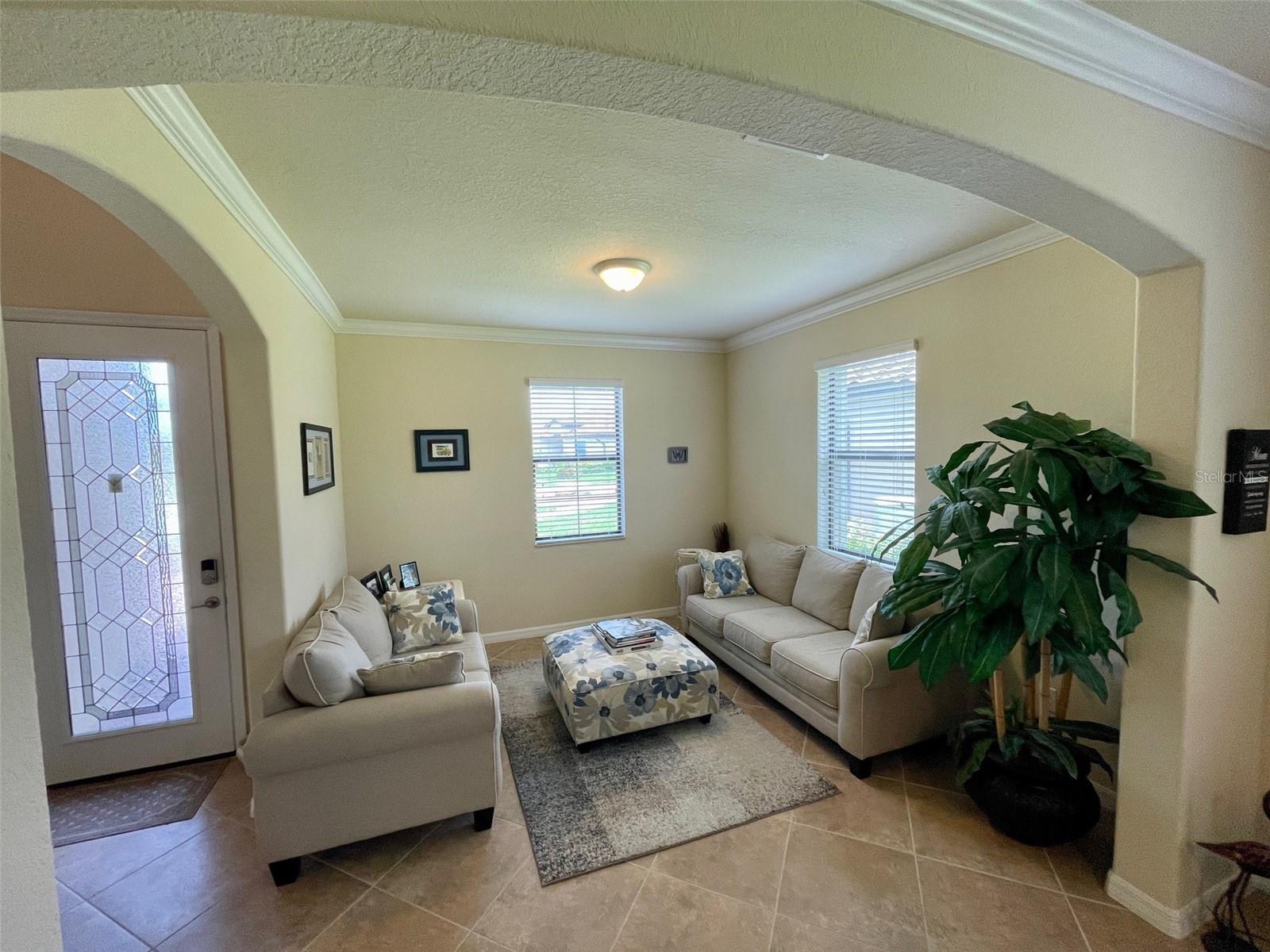 Image 4 of 52 For 20940 Valore Court